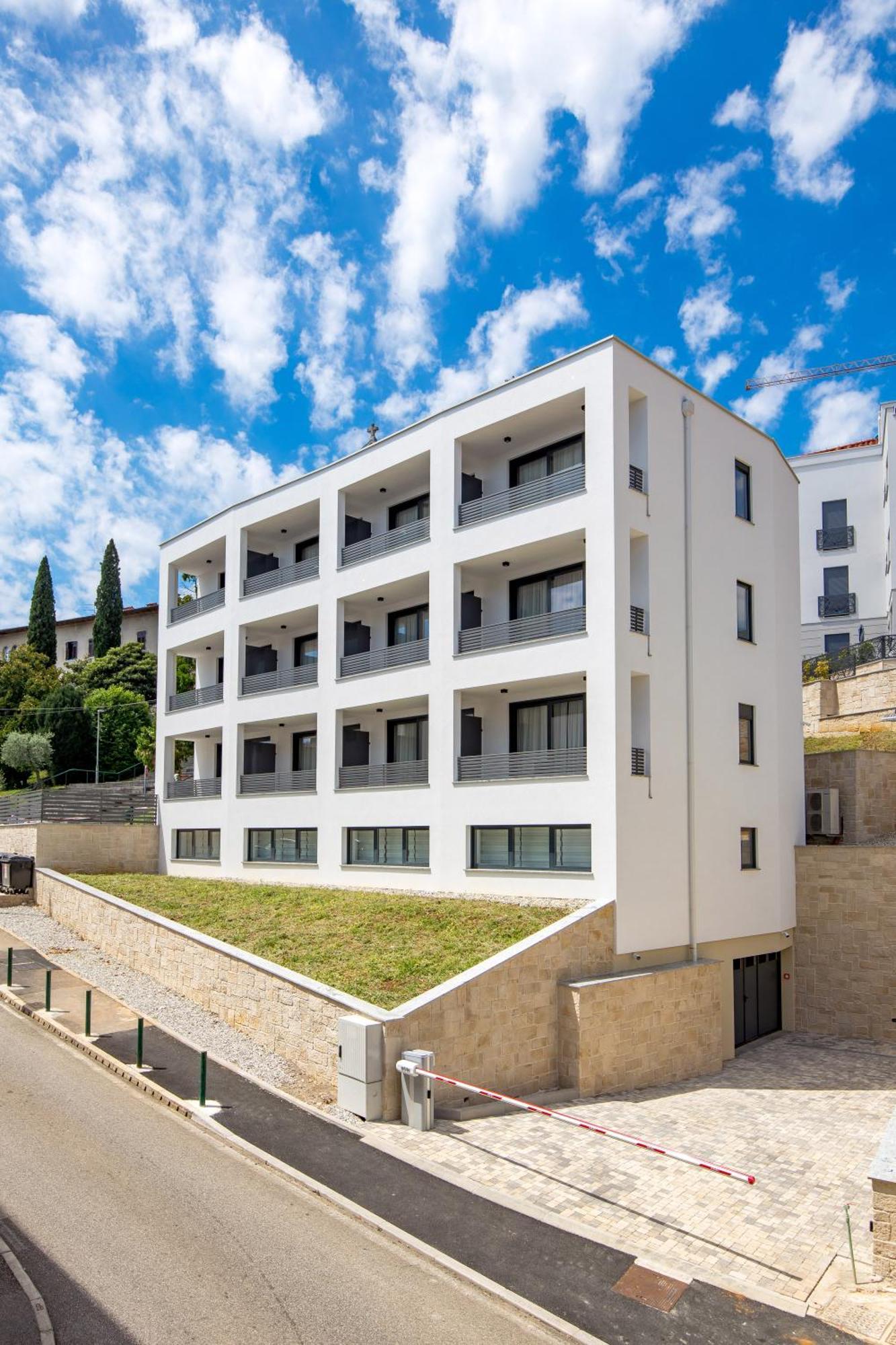 Belinda Apartments With Balcony & Private Parking Abbazia Esterno foto