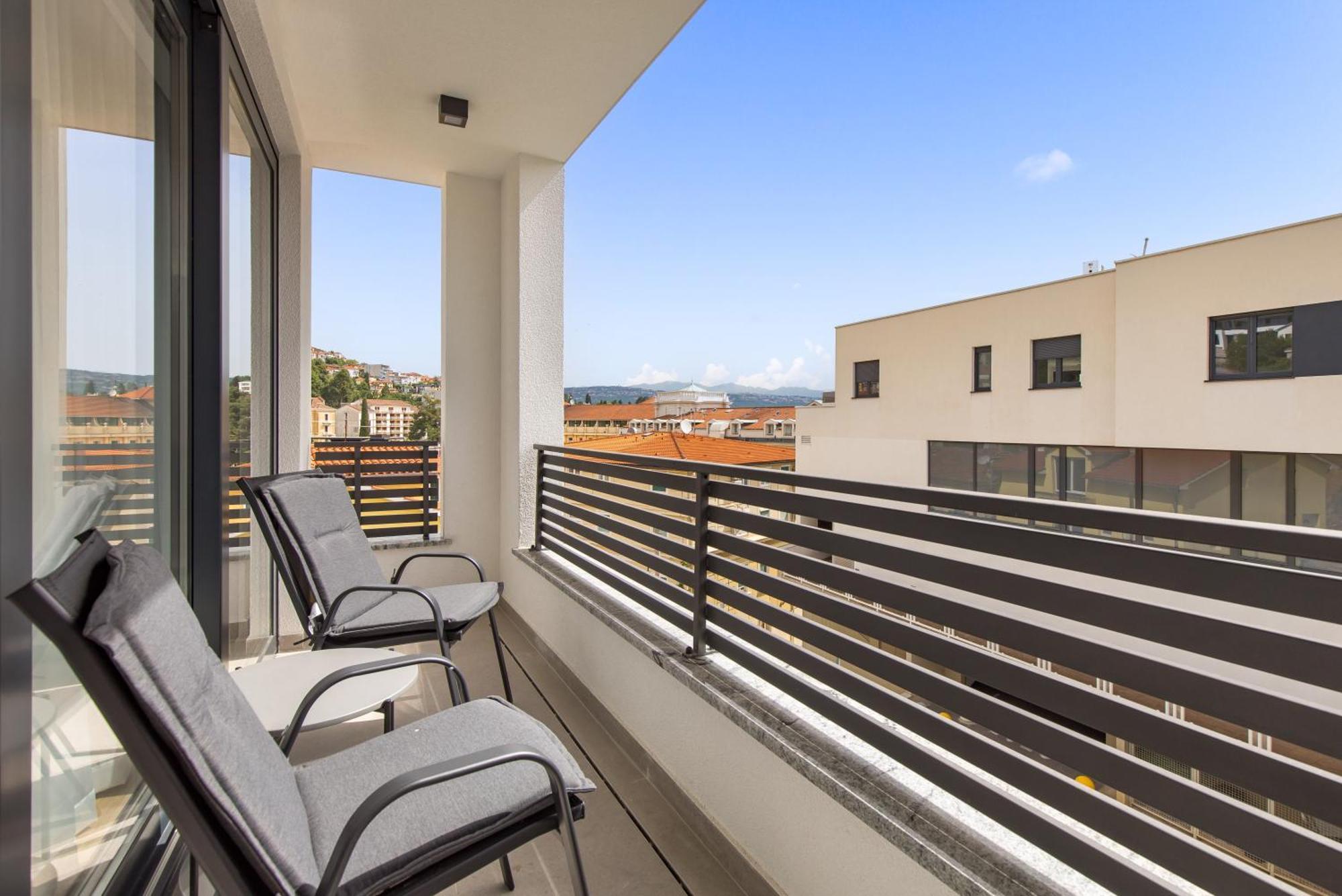 Belinda Apartments With Balcony & Private Parking Abbazia Esterno foto