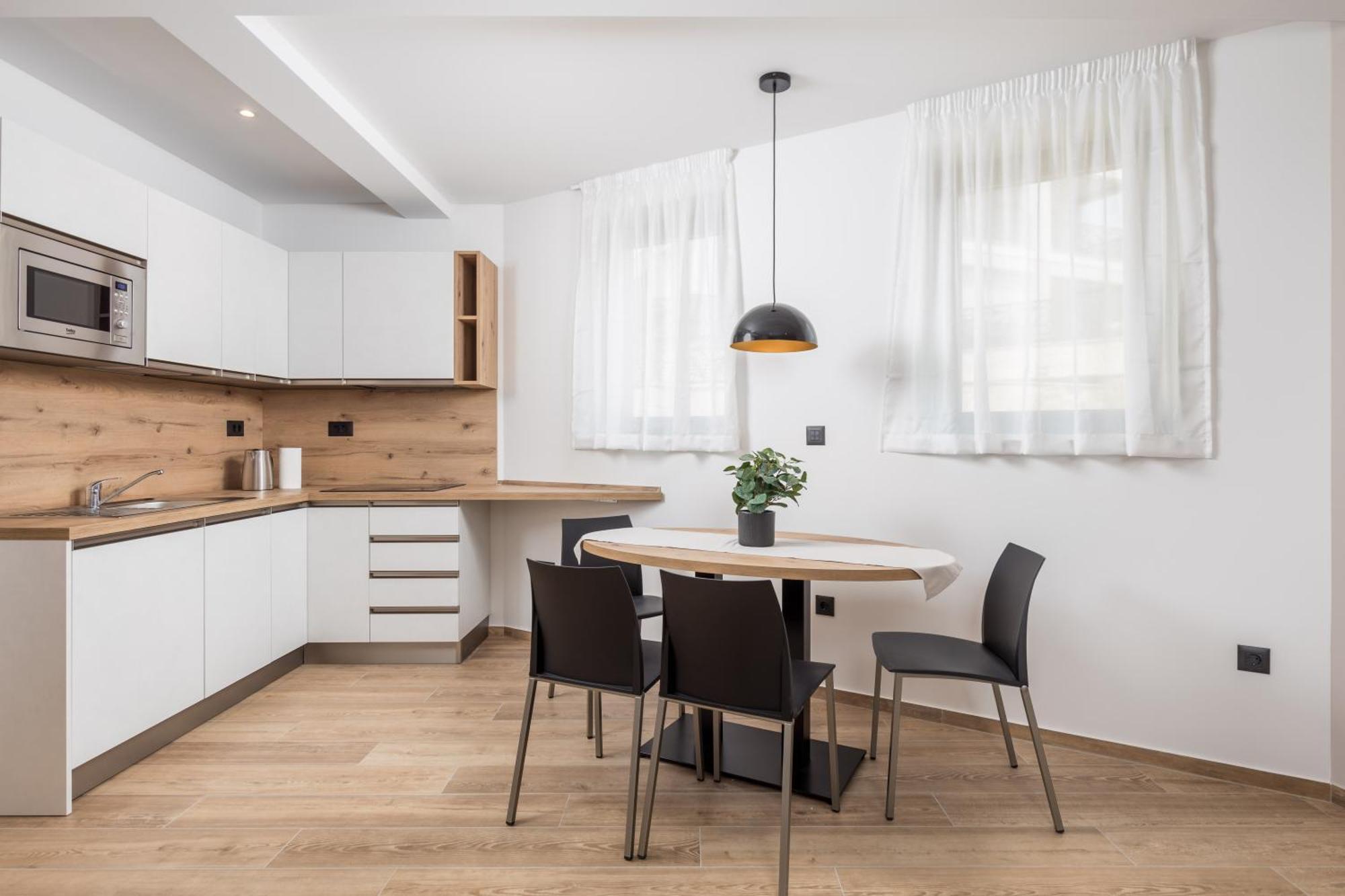 Belinda Apartments With Balcony & Private Parking Abbazia Esterno foto
