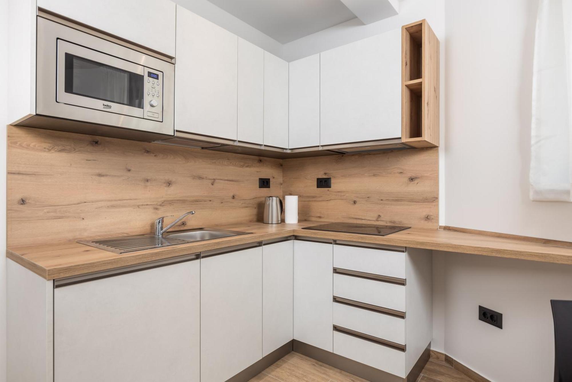 Belinda Apartments With Balcony & Private Parking Abbazia Esterno foto