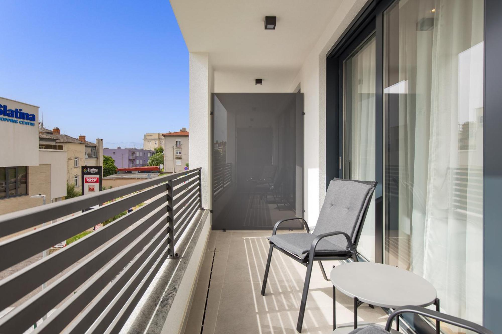 Belinda Apartments With Balcony & Private Parking Abbazia Esterno foto