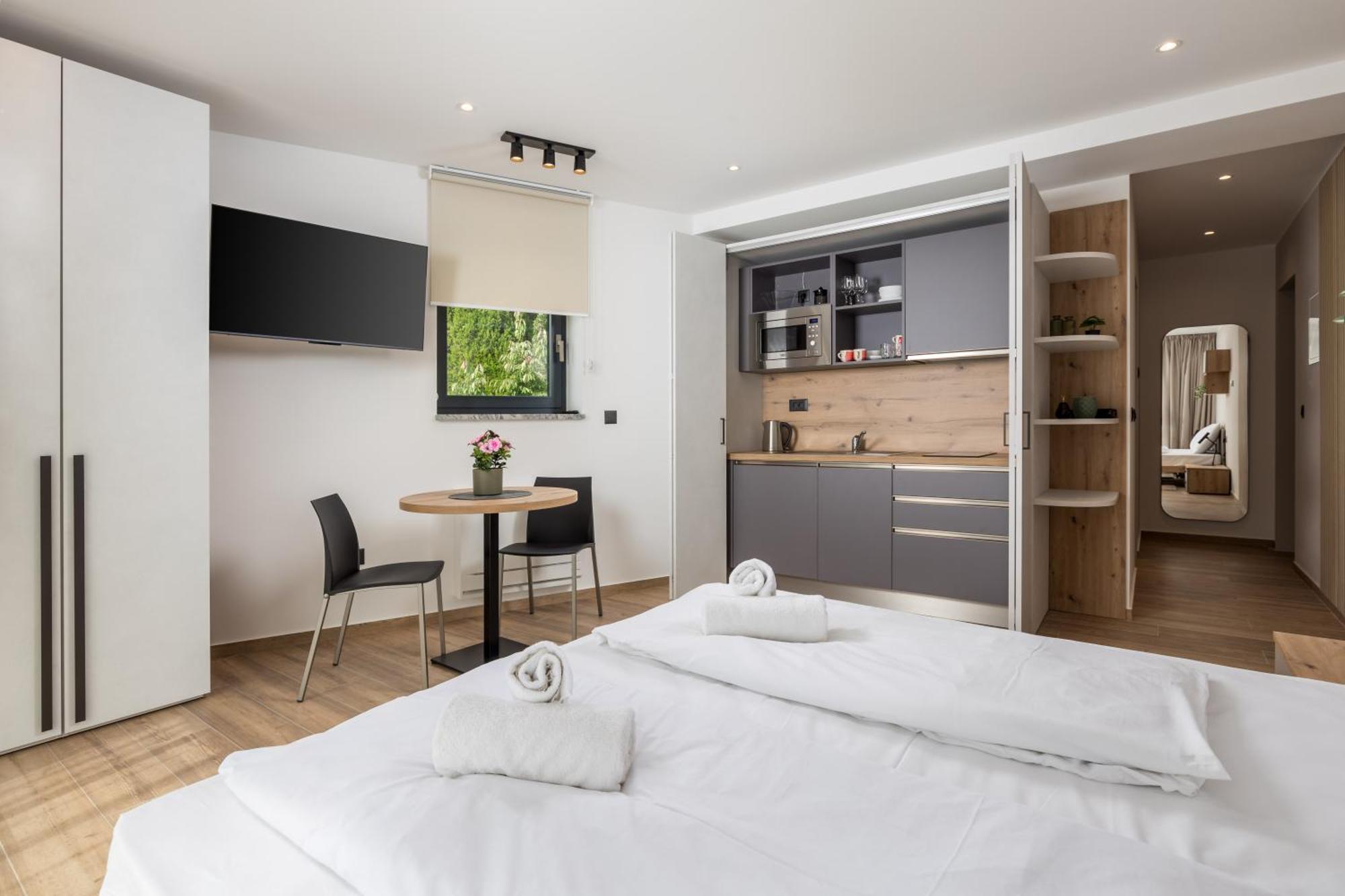 Belinda Apartments With Balcony & Private Parking Abbazia Esterno foto