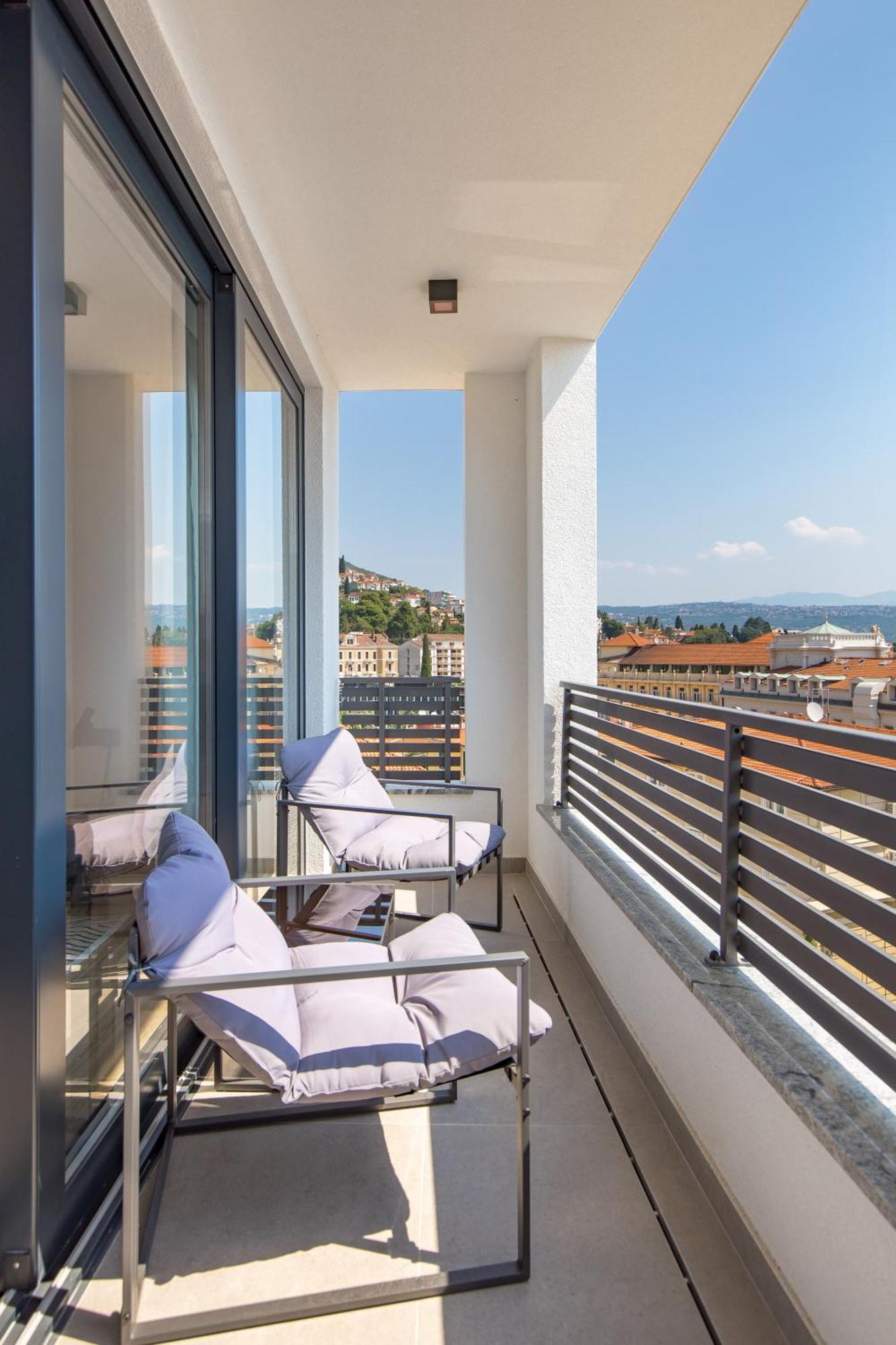 Belinda Apartments With Balcony & Private Parking Abbazia Esterno foto